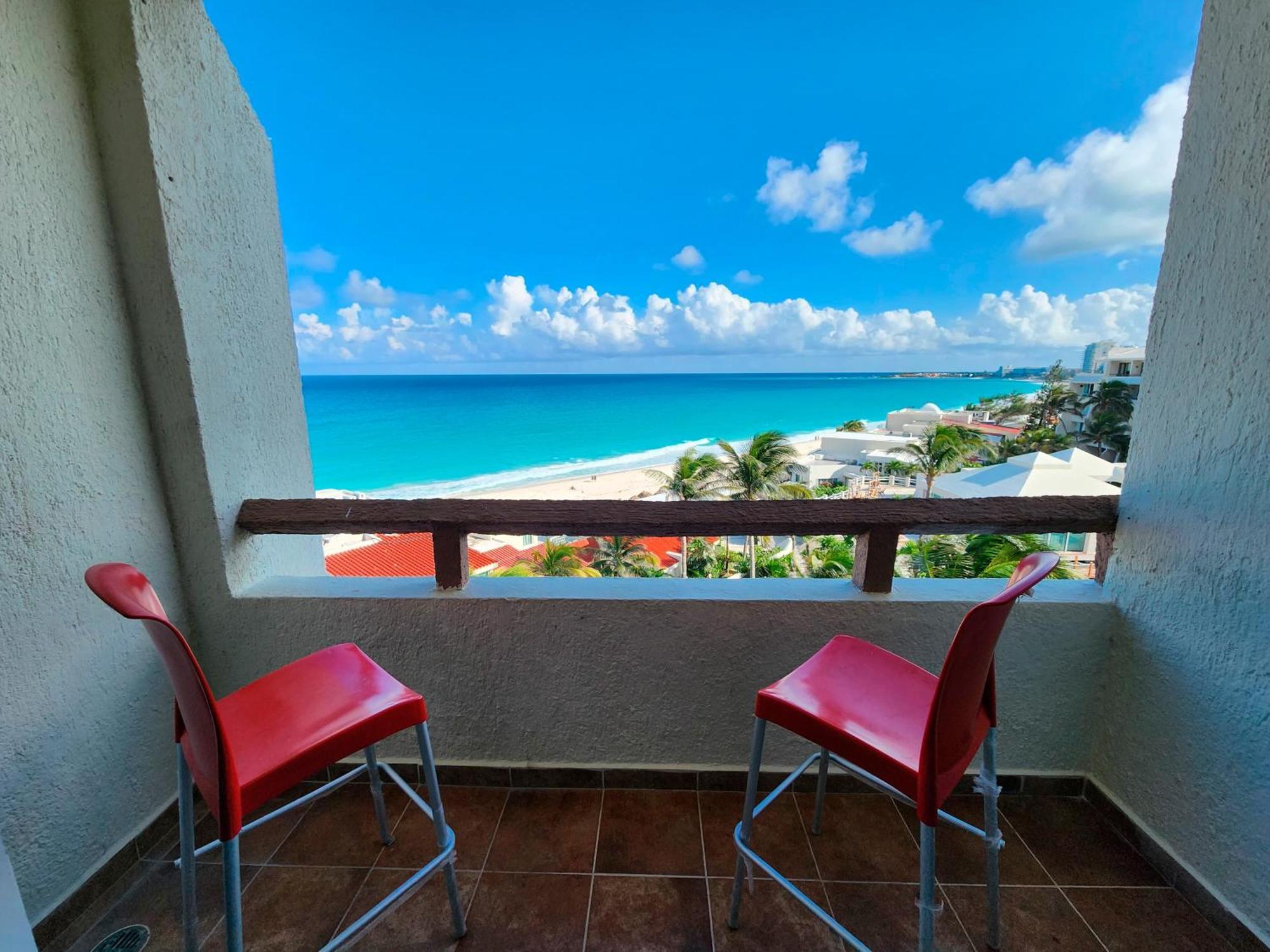 Beachfront Apartments Cancún Exterior foto