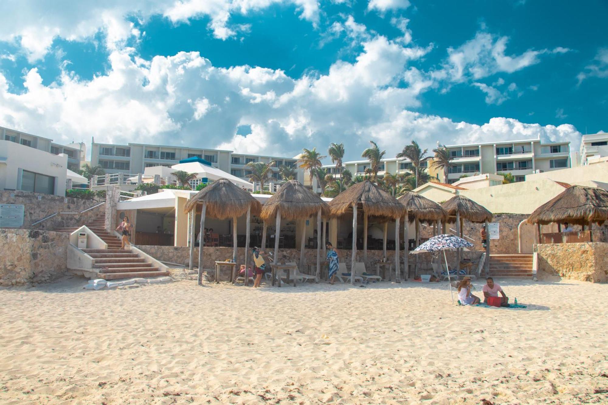Beachfront Apartments Cancún Exterior foto