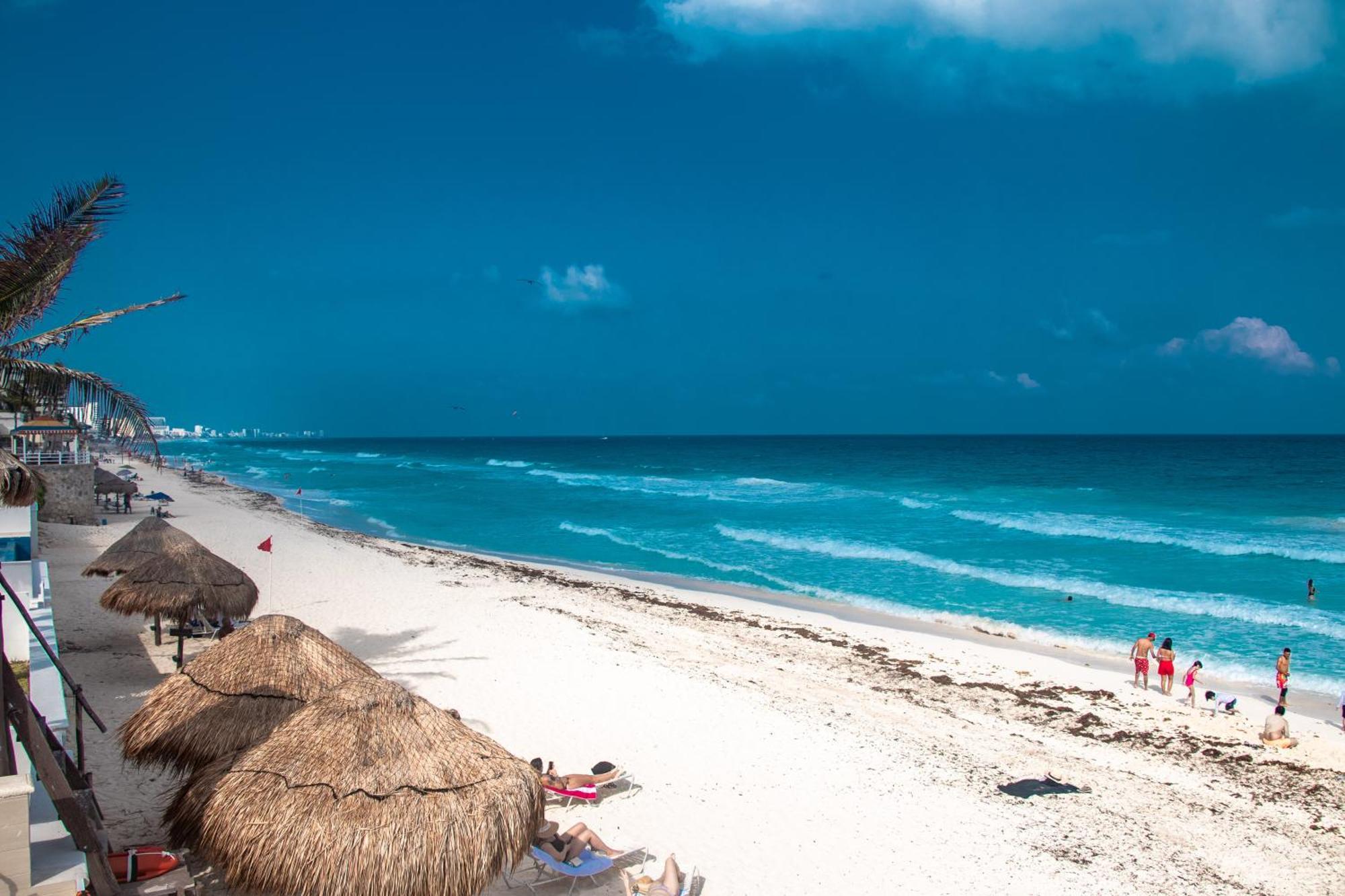 Beachfront Apartments Cancún Exterior foto