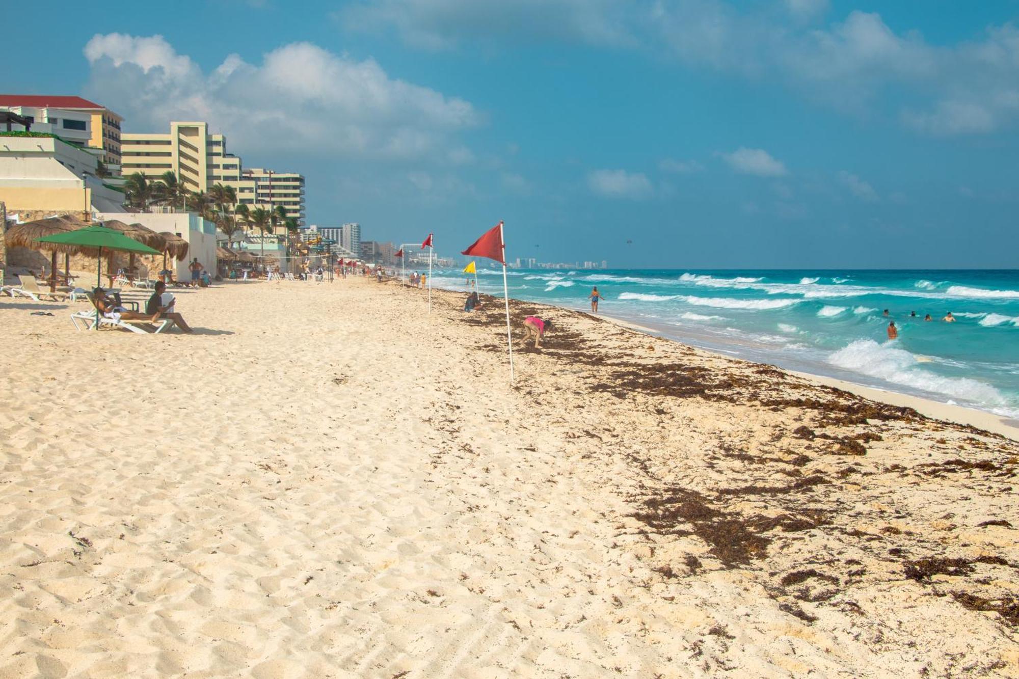 Beachfront Apartments Cancún Exterior foto